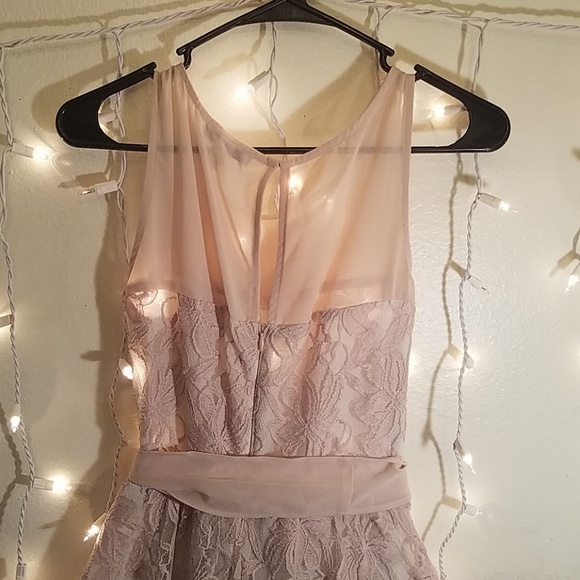 Never worn cream floral lace dress - Picture 4 of 6